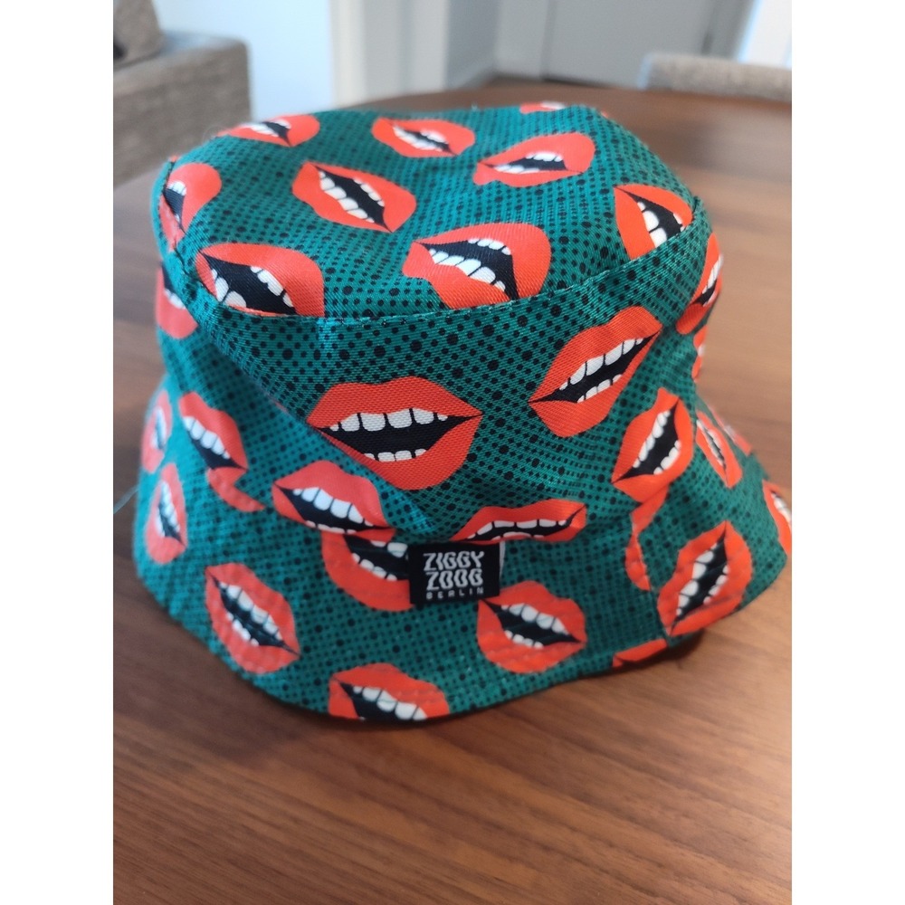 Ziggy Zogg Berlin Bucket Hat‎ Green Pop Art Red Lips Print Polka Dot Canvas